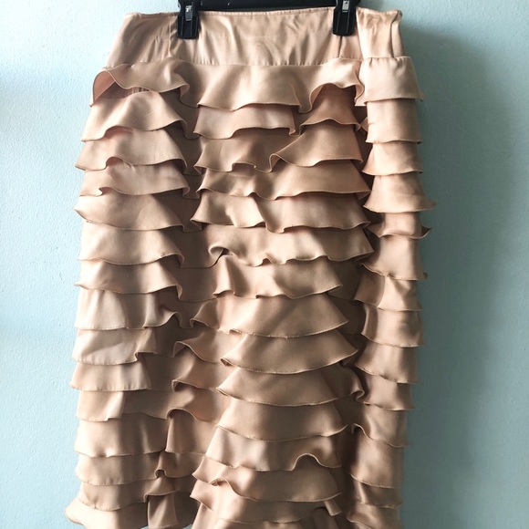 Ruffled pencil skirt - Size 6 - Picture 2 of 5